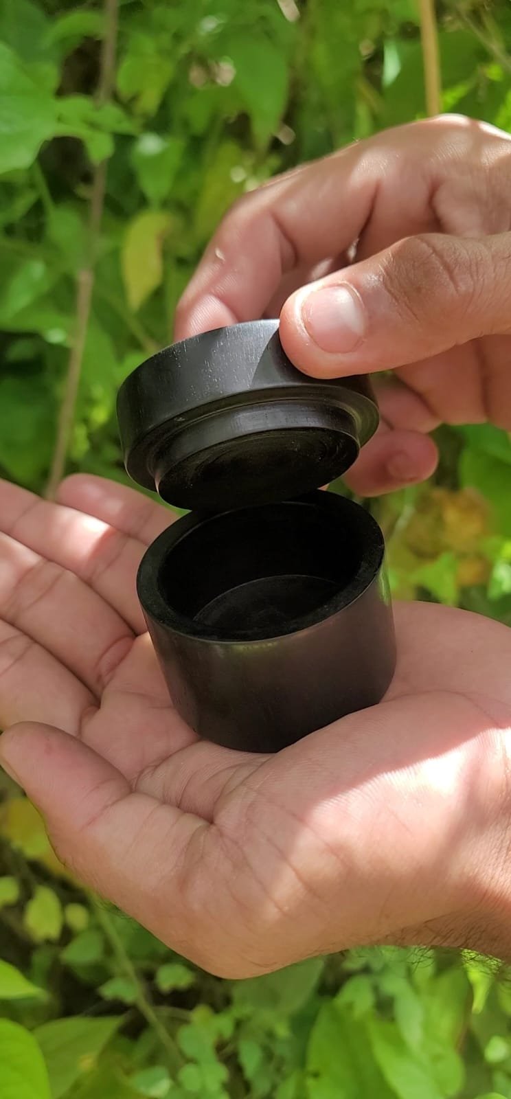 Karungali Round Box 3"