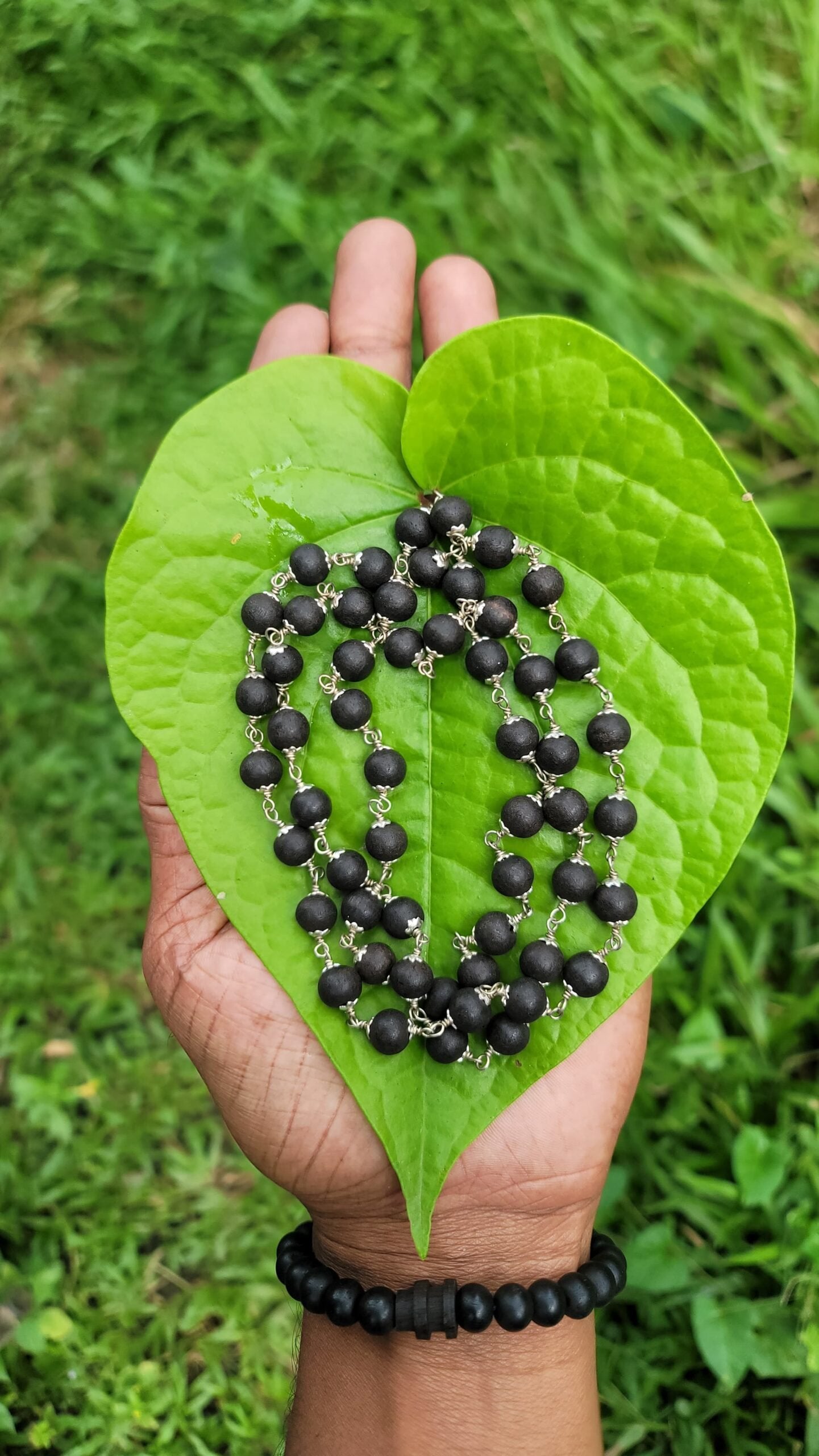 Karungali Metal Cap Mala  8mm 54 Pearls
