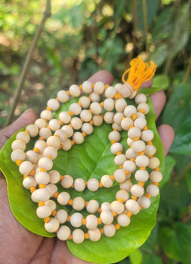Kadamba mala 8mm with knot-8mm