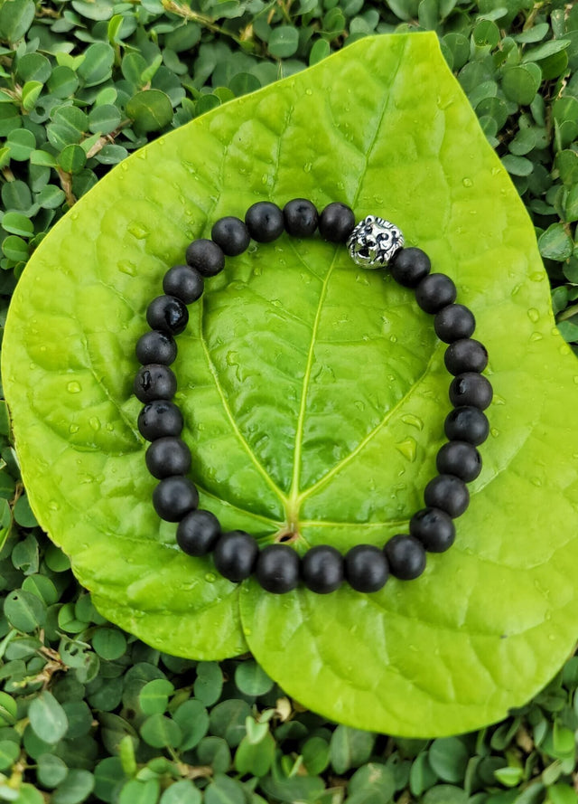 Karungali Bracelet with Lion Face - 8mm