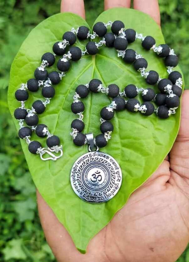 Karungali German Silver Mala With Om Dollar 8 MM