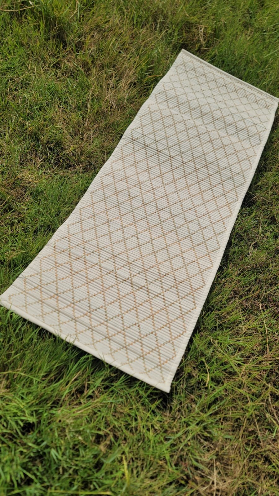 Sambu Grass Yoga Mat 2 x 6 Diamond Pattern