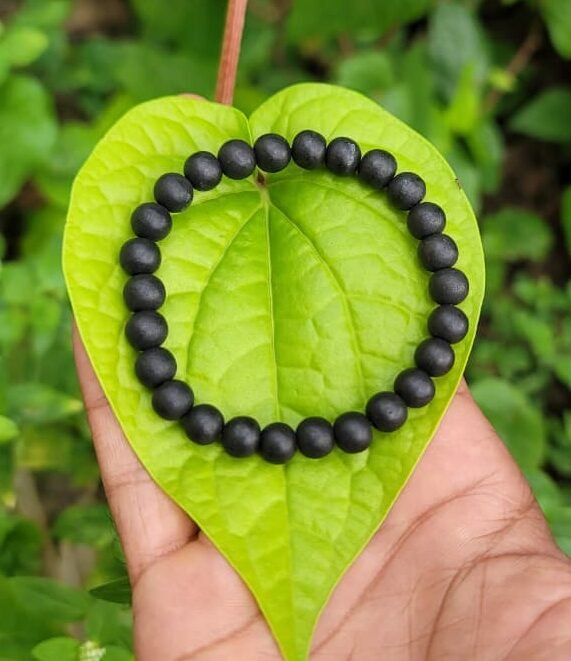 Karungali Bracelet – 8mm (Plain)