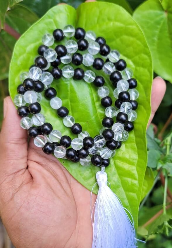Karungali with Spatika Mala-8MM (type A)