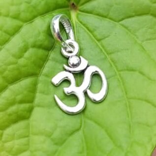 Om Silver (925) Dollar