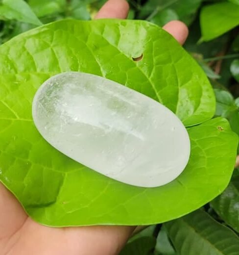 Spatika Linga Stone 210gram