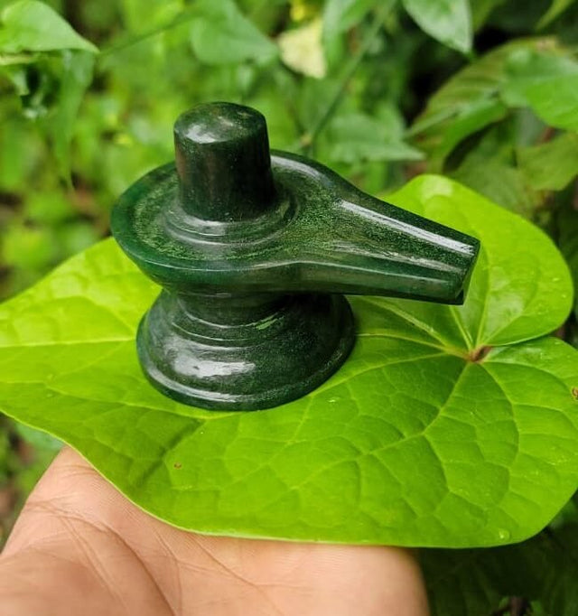 Green Stone (Emerald Shivalinga)205-320 grm-Type A