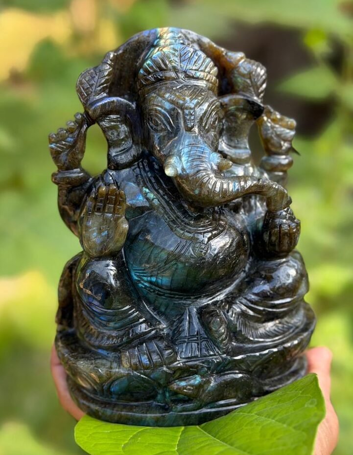 Labradorite Ganesha statue Exotic collection