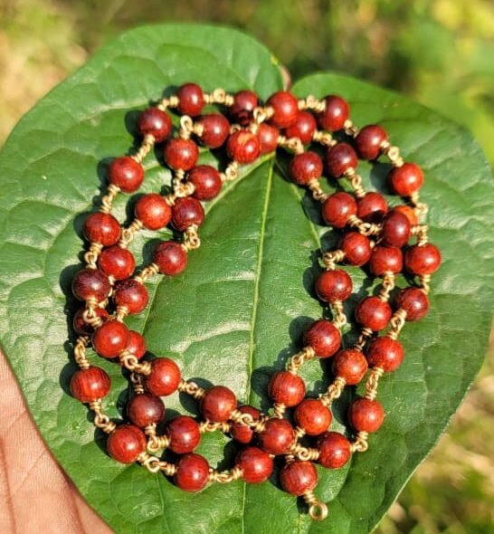 Red Sandal Panchaloha(impon) wire mala-8mm