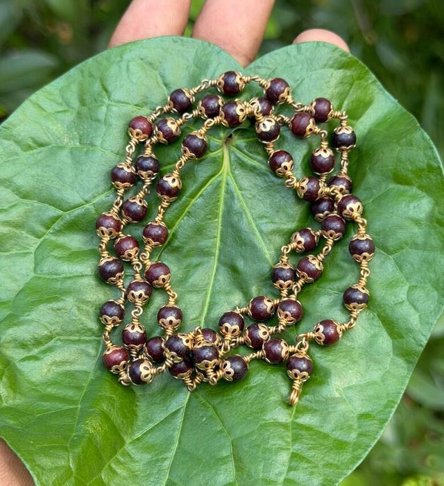 Red sandal Panchaloha(impon) Flower Cap Mala-6mm