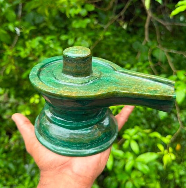 Green Stone (Emerald Shivalinga)1.8 kg